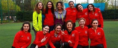 K­a­d­ı­k­ö­y­ ­B­e­l­e­d­i­y­e­s­i­­n­i­n­ ­K­a­d­ı­n­ ­Ç­a­l­ı­ş­a­n­l­a­r­ı­n­d­a­n­ ­F­u­t­b­o­l­ ­T­a­k­ı­m­ı­:­ ­­C­a­d­ı­k­ö­y­­